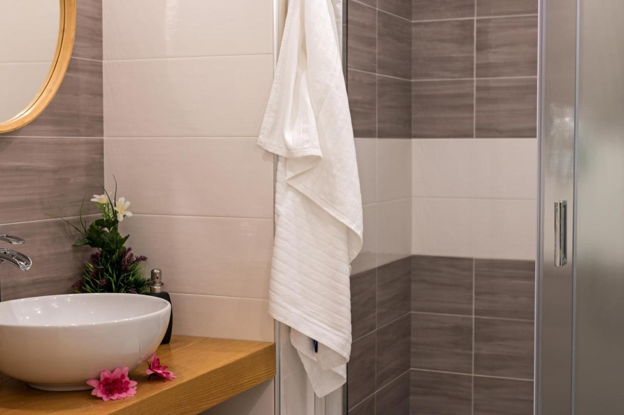 קאלה גונונה Purple Flower Suite Apartment מראה חיצוני תמונה